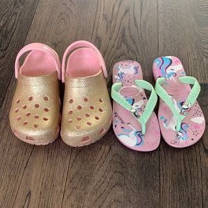 Crocs (pink glitter)and Havaianas flip flops little girls size 13 good condition